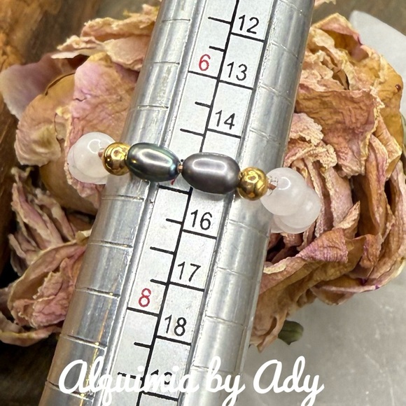 Pink Quartz and iridescent rice gray pearls beaded gem ring - Picture 2 of 2